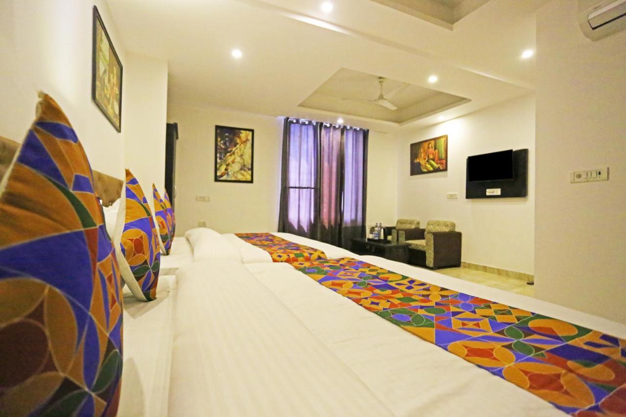 Hotel The Best Near Delhi Airport New Delhi Extérieur photo